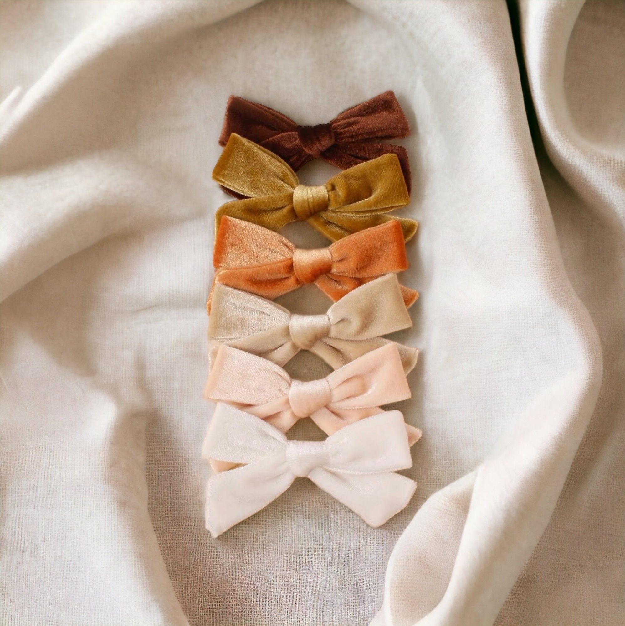 Velvet Bow – Pretty Boo London