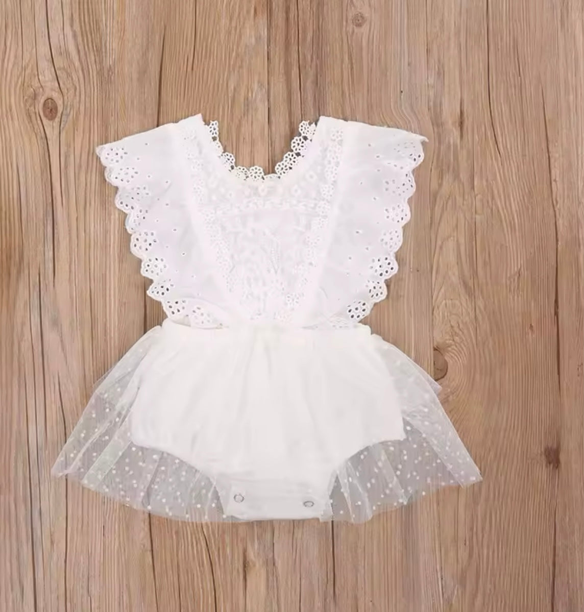 Broderie Anglais Romper